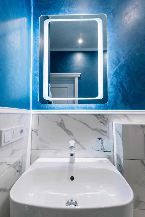 Royal Tower Vip Smart Apartments 3 Kiev Dış mekan fotoğraf