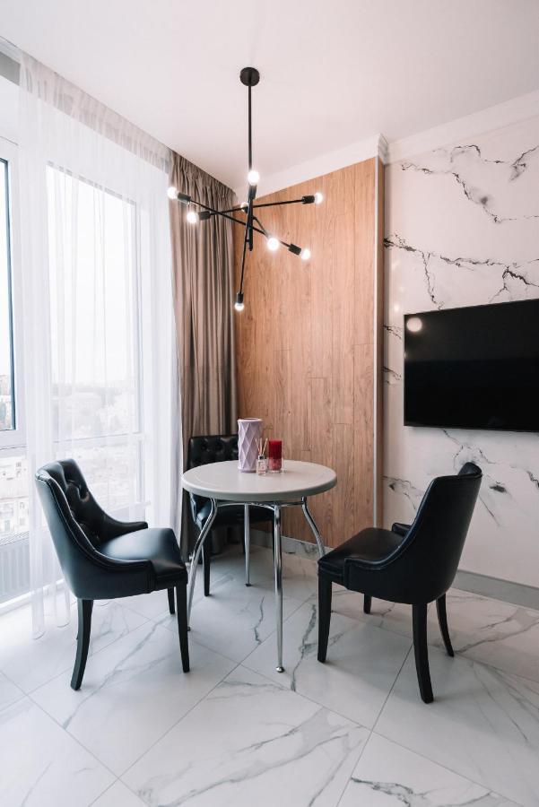 Royal Tower Vip Smart Apartments 3 Kiev Dış mekan fotoğraf