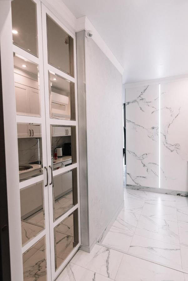 Royal Tower Vip Smart Apartments 3 Kiev Dış mekan fotoğraf