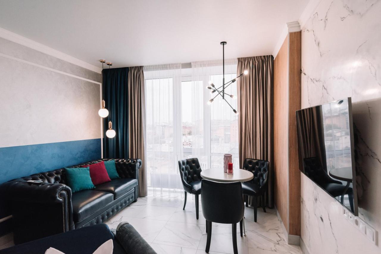 Royal Tower Vip Smart Apartments 3 Kiev Dış mekan fotoğraf